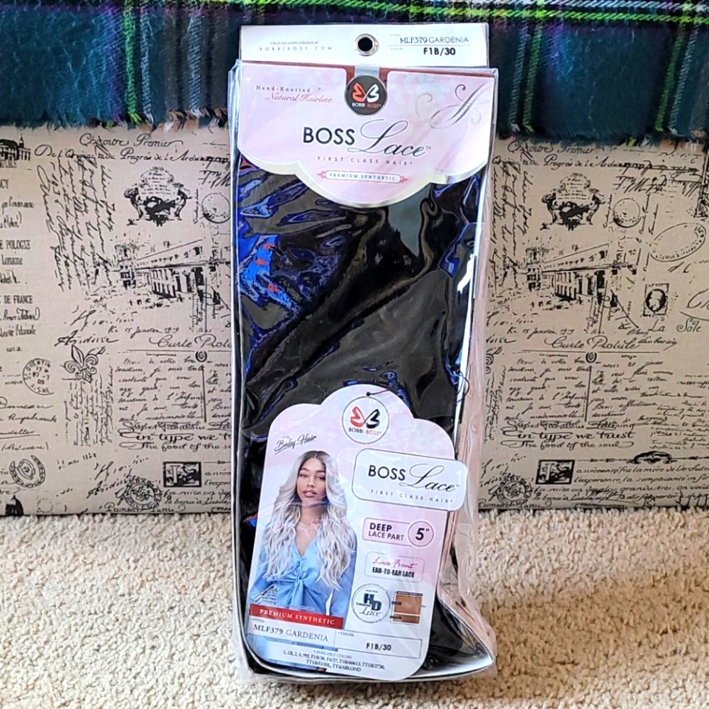 Bobbi Boss MLF379 Gardenia F1B/30 Wig NWT